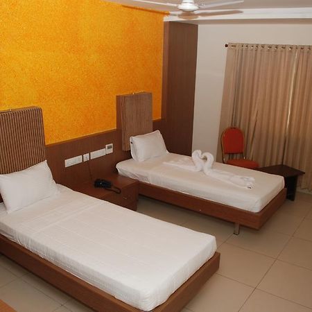 Hotel Pla Amrith Inn Tiruchirappalli 部屋 写真