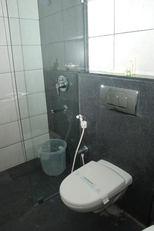 Hotel Pla Amrith Inn Tiruchirappalli エクステリア 写真